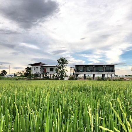 Ban Suweena Uthai Thani Eksteriør bilde